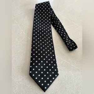 Chaps Black and White Polka Dot Vintage Silk Men’s Tie